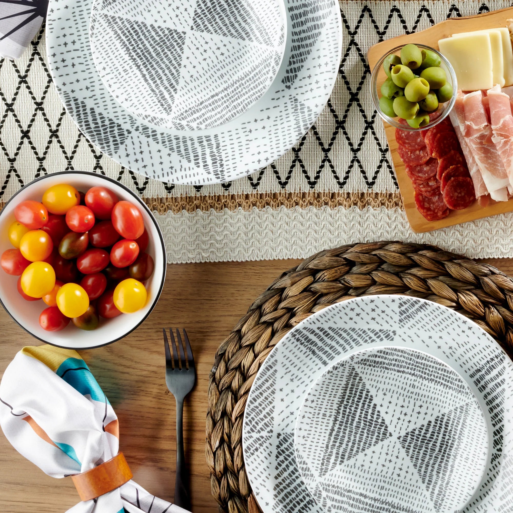 Corelle Dinnerware- Lightweight Odisha 18-piece Dinnerware Set. Service for 6